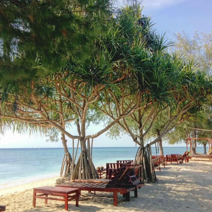 Nusa Indah Bungalows Gili Air Bagian luar foto
