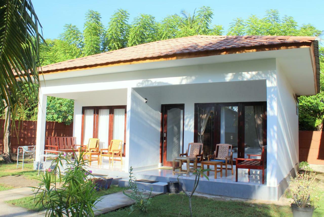 Nusa Indah Bungalows Gili Air Bagian luar foto
