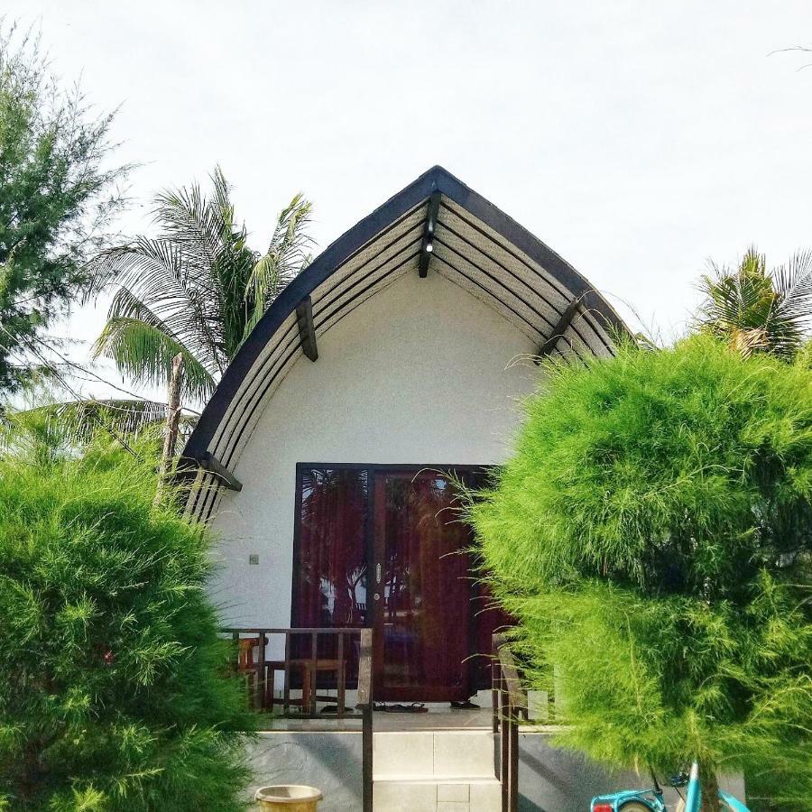 Nusa Indah Bungalows Gili Air Bagian luar foto